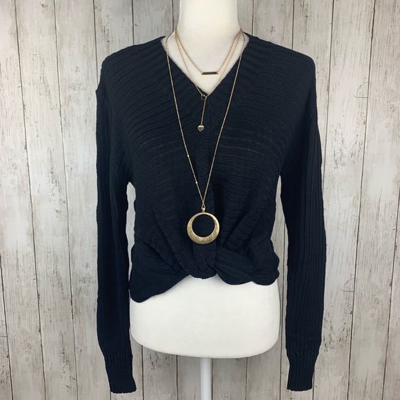 🔥HOT CHIC🔥Sexy V-Neck Twist Front Crop Sweater Black M/L NWT - Picture 5 of 8